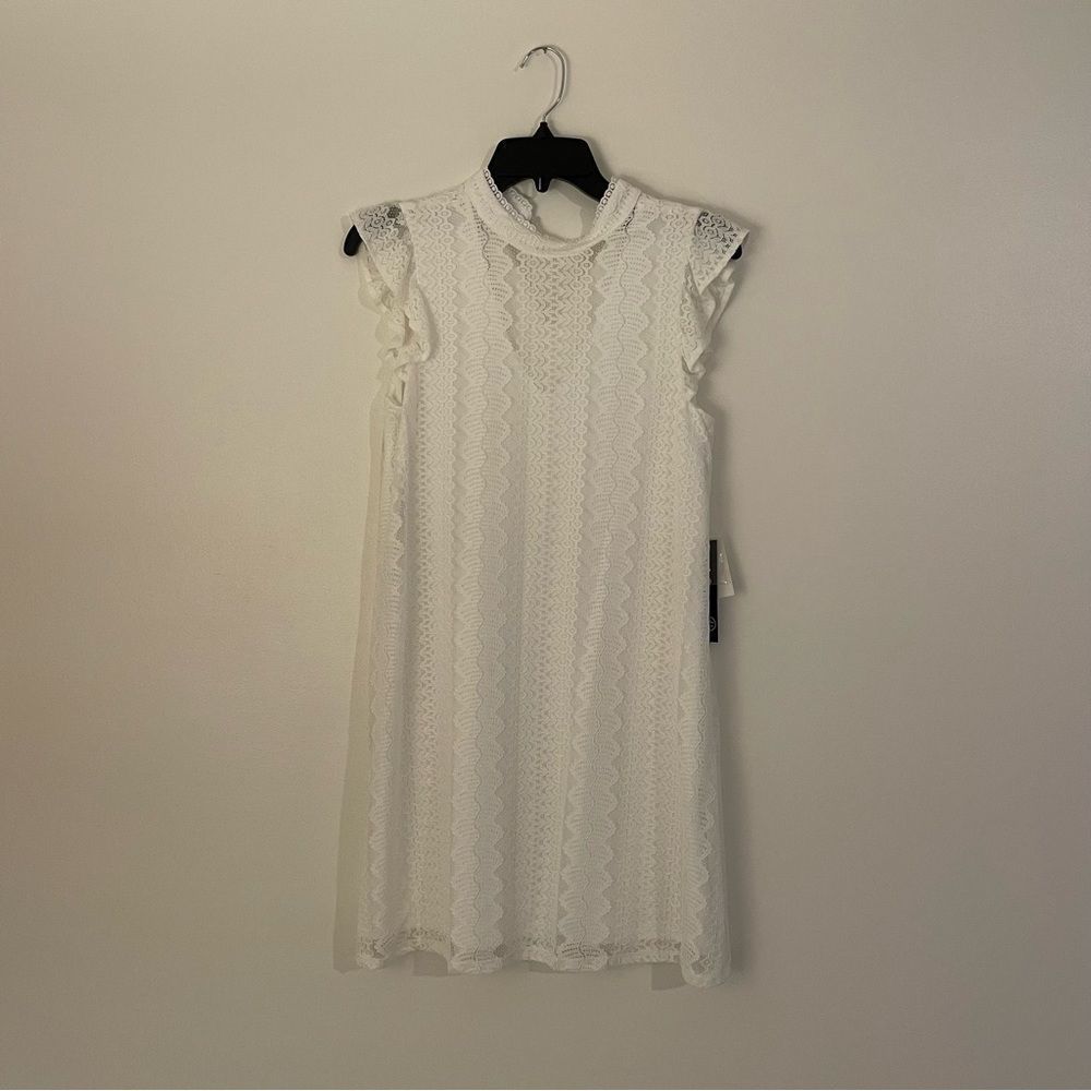 NWT AUW White Lace Dress - Small